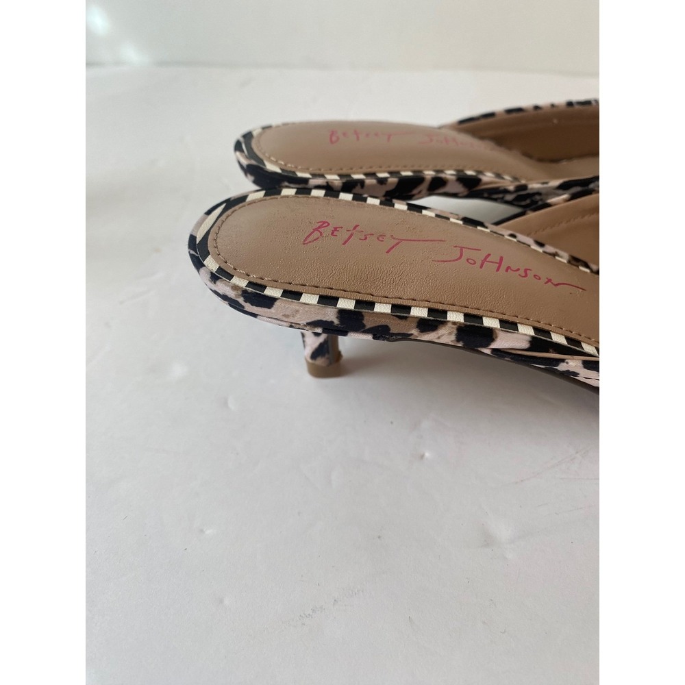 NWOT Betsey Johnson Abigail Leopard Print Floral Kitten Heel Mules sz Size 7.5M - Picture 7 of 9